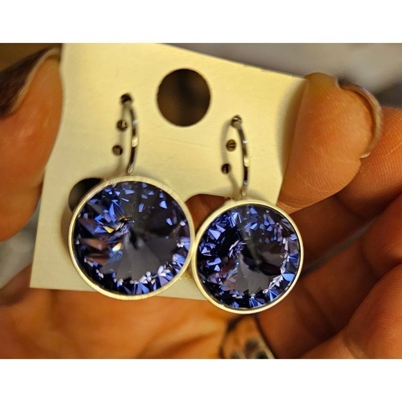 Unique Purple Swarovski Element Earrings. Large. NWOT. Party. Sparkling. Simple - Picture 4 of 6